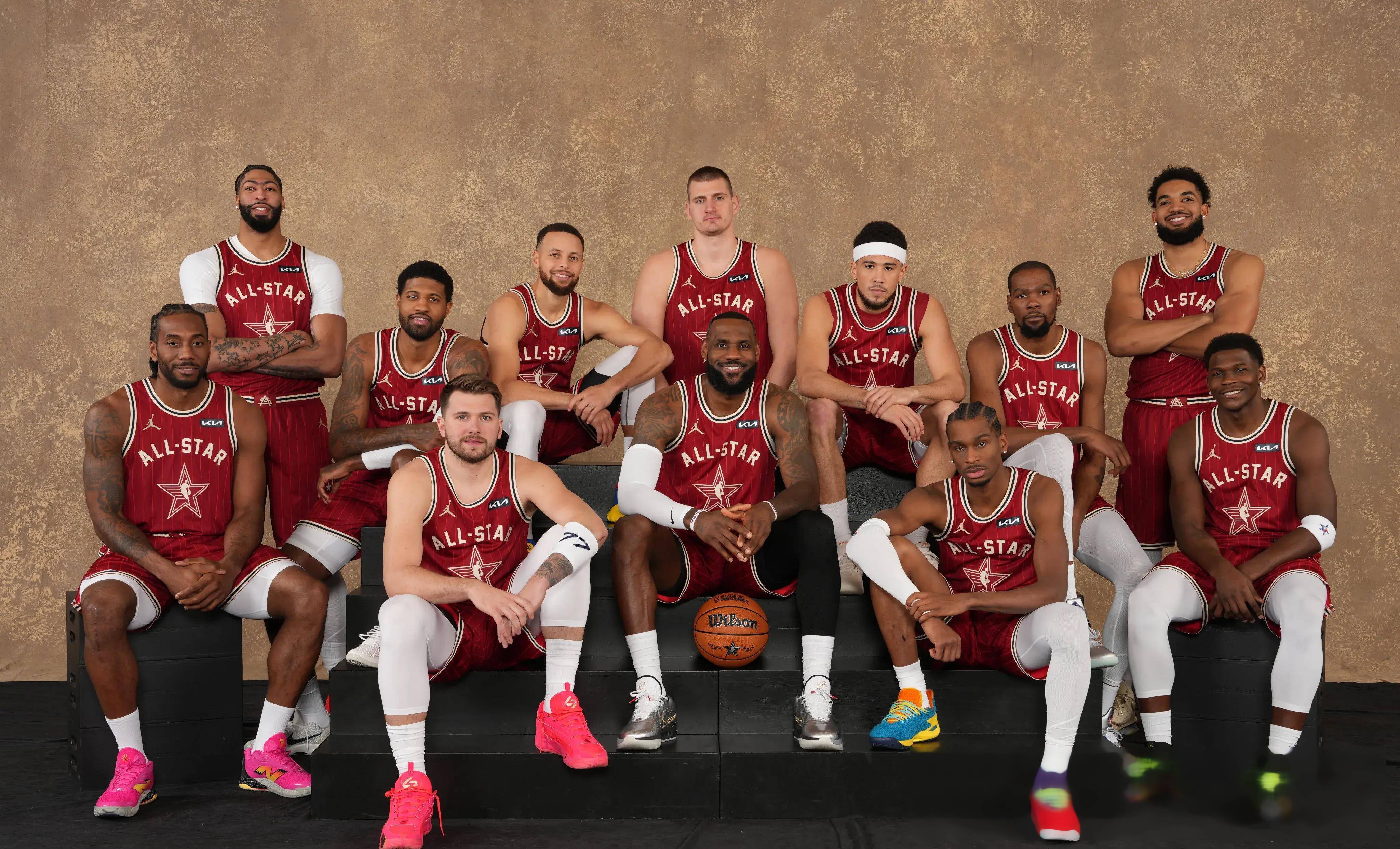 全明星阵容新生代球员崭露头角，展现超强实力，全场震撼的简单介绍