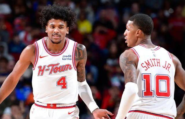 神奇逆袭，黑马崛起颠覆传统强队，士气大振