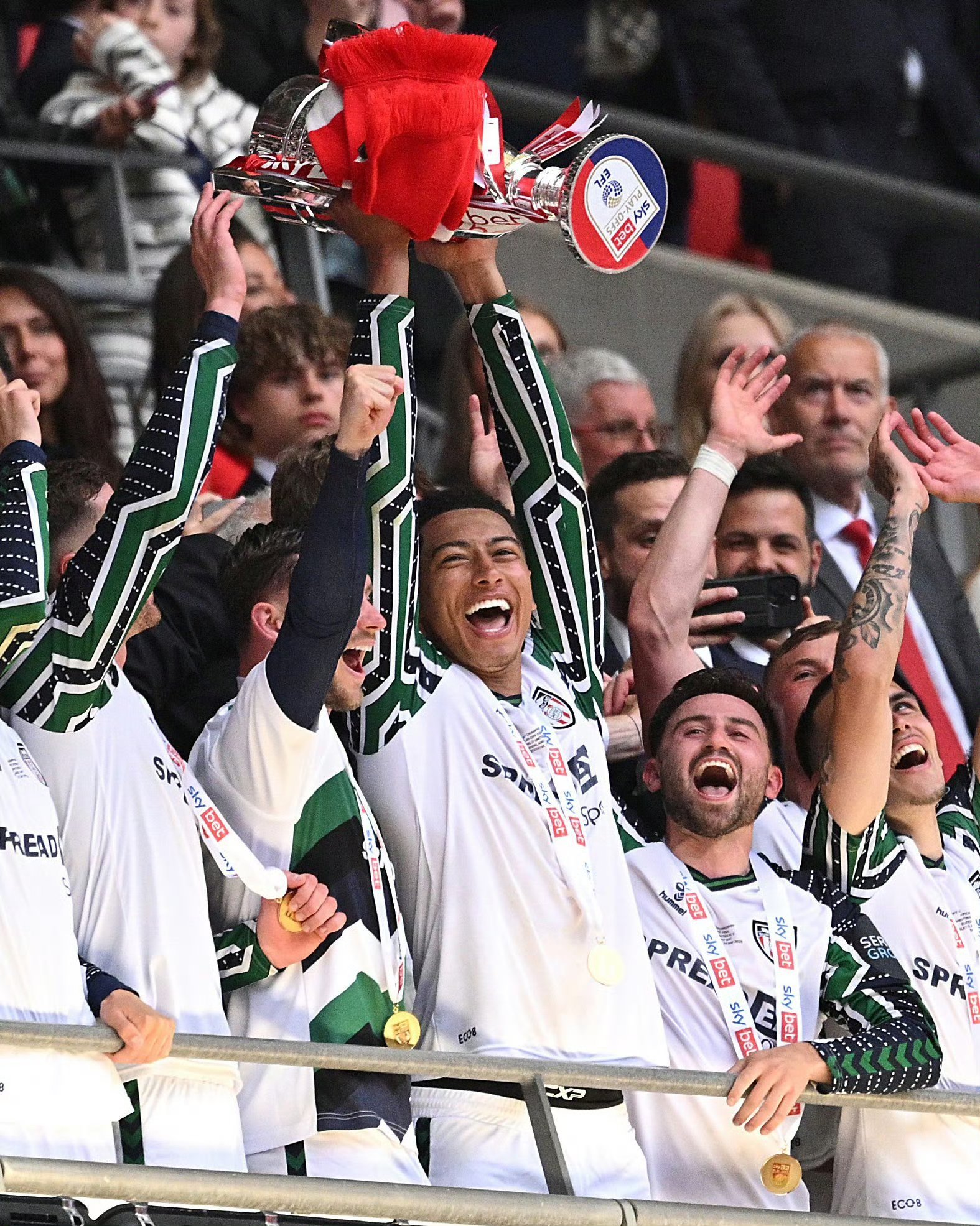 谢菲联意外发挥,称霸英超舞台,战绩斐然的简单介绍 谢菲联意外发挥,称霸英超舞台,战绩斐然的简单介绍