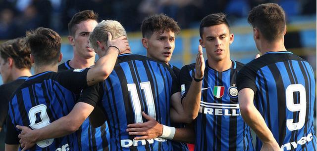 包含法国豪取胜利双线作战表现出众，振奋人心的词条