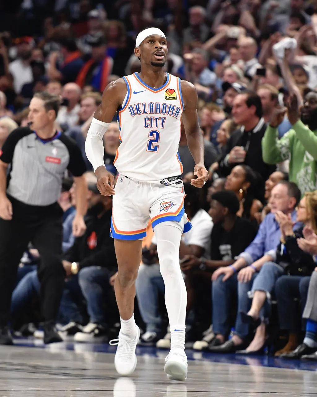 热血沸腾,篮球风暴愈演愈烈,士气大振 热血沸腾,篮球风暴愈演愈烈,士气大振