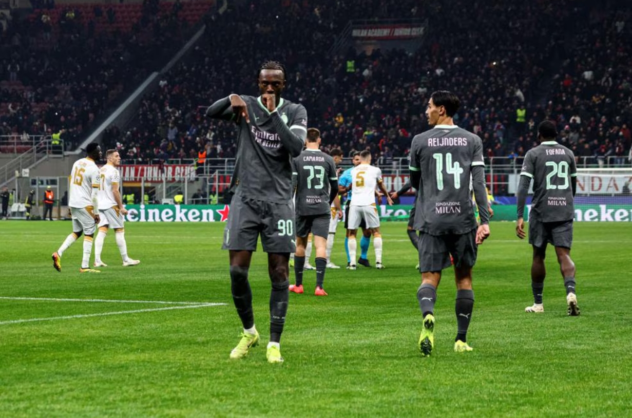 AC米兰磨合期结束，全队状态逐渐走向巅峰，掌声雷动
