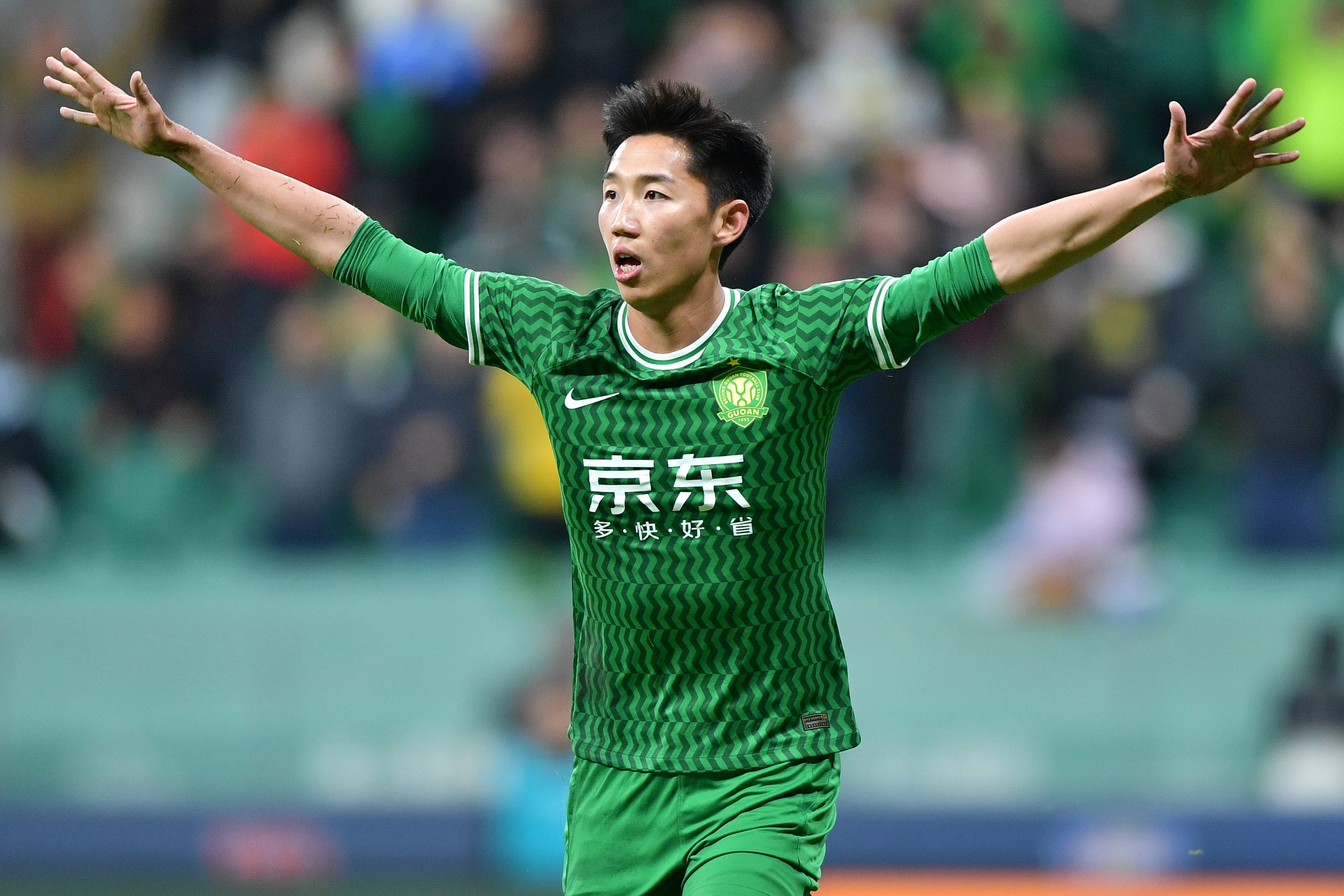 降级球队积极备战，力争保级保留中超身份，稳步上升的简单介绍