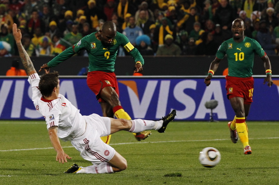 赛场上的精彩瞬间,球员表现引人瞩目,战绩斐然的简单介绍 赛场上的精彩瞬间,球员表现引人瞩目,战绩斐然的简单介绍