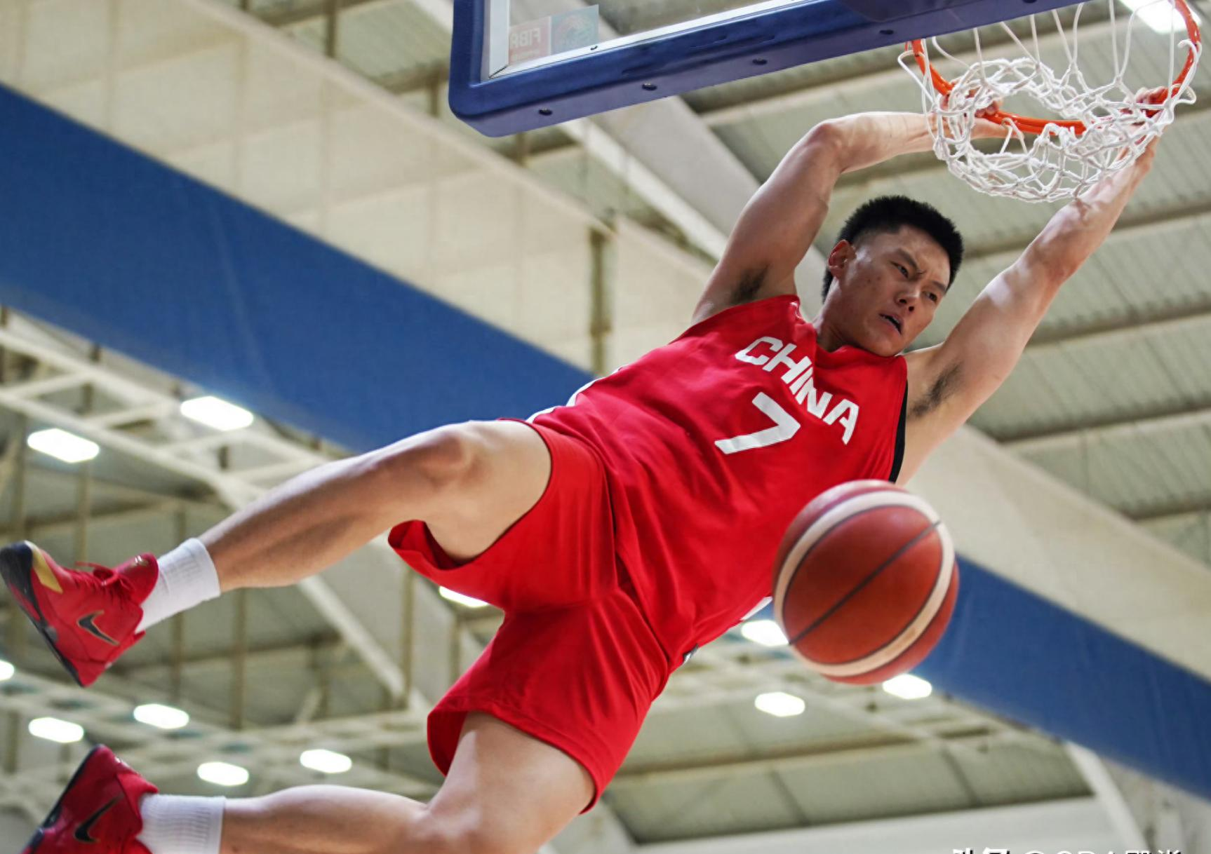 河南男篮后卫进攻火力全开，轻松取胜，引发热议