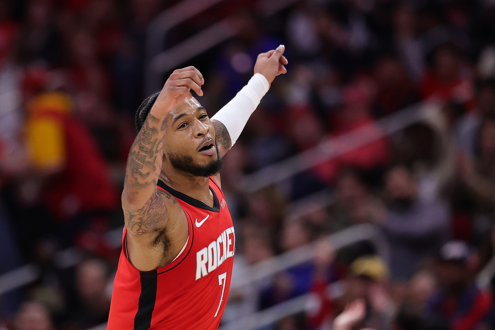 轮换首发阵容带来变化，球队战绩或许有望改变，稳步上升的简单介绍