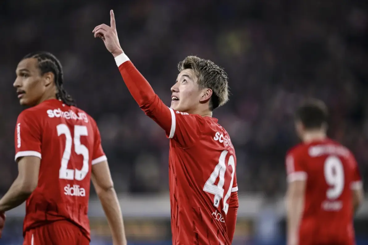 关于胜负差距明显，弗赖堡大胜对手，表现亮眼的信息