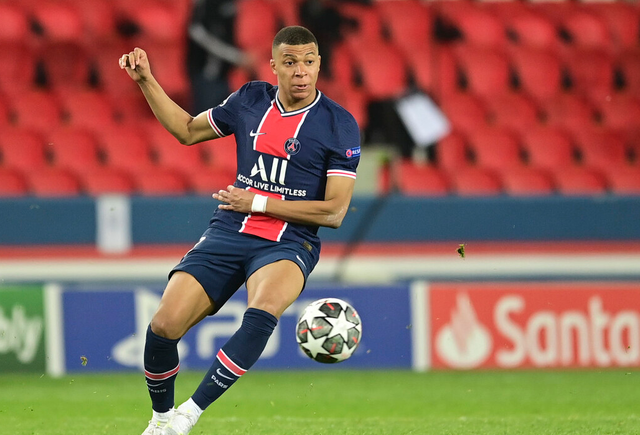 尤文翻盘巴黎，马丁内利惊艳四座