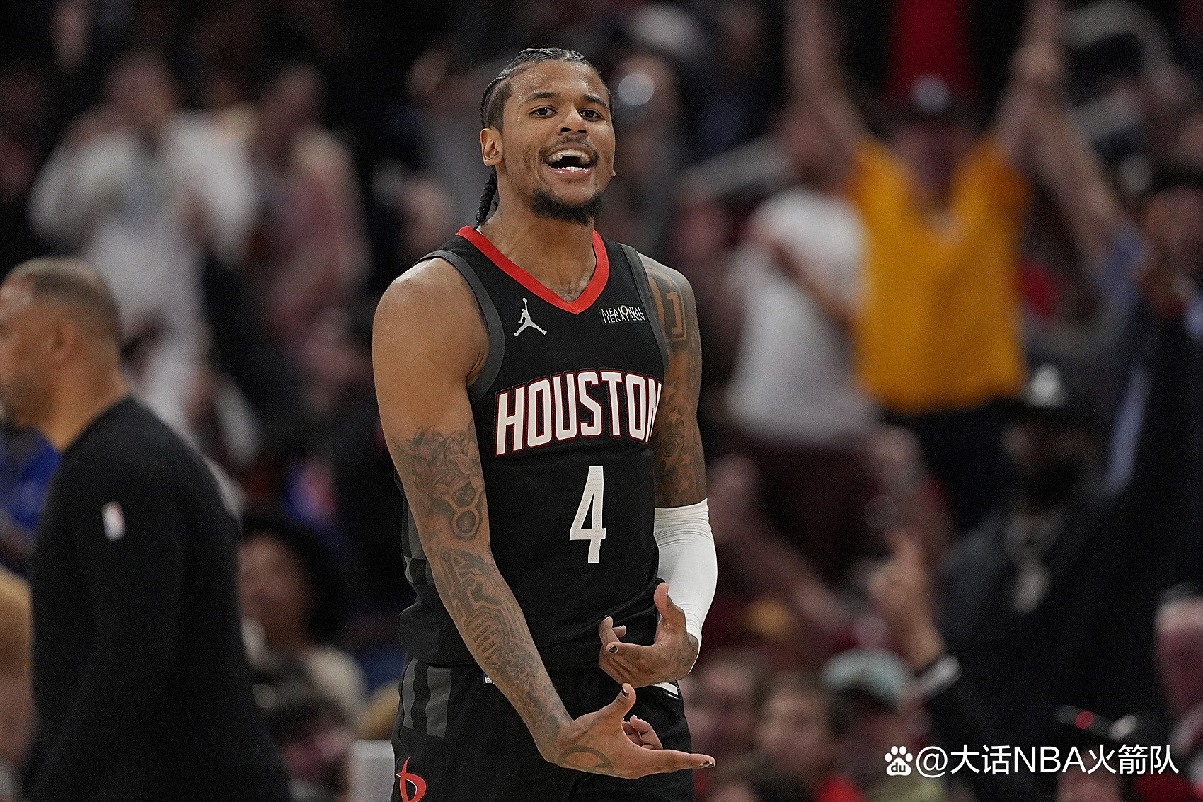 日本队完胜印尼队，黄鸭组合状态火热的简单介绍