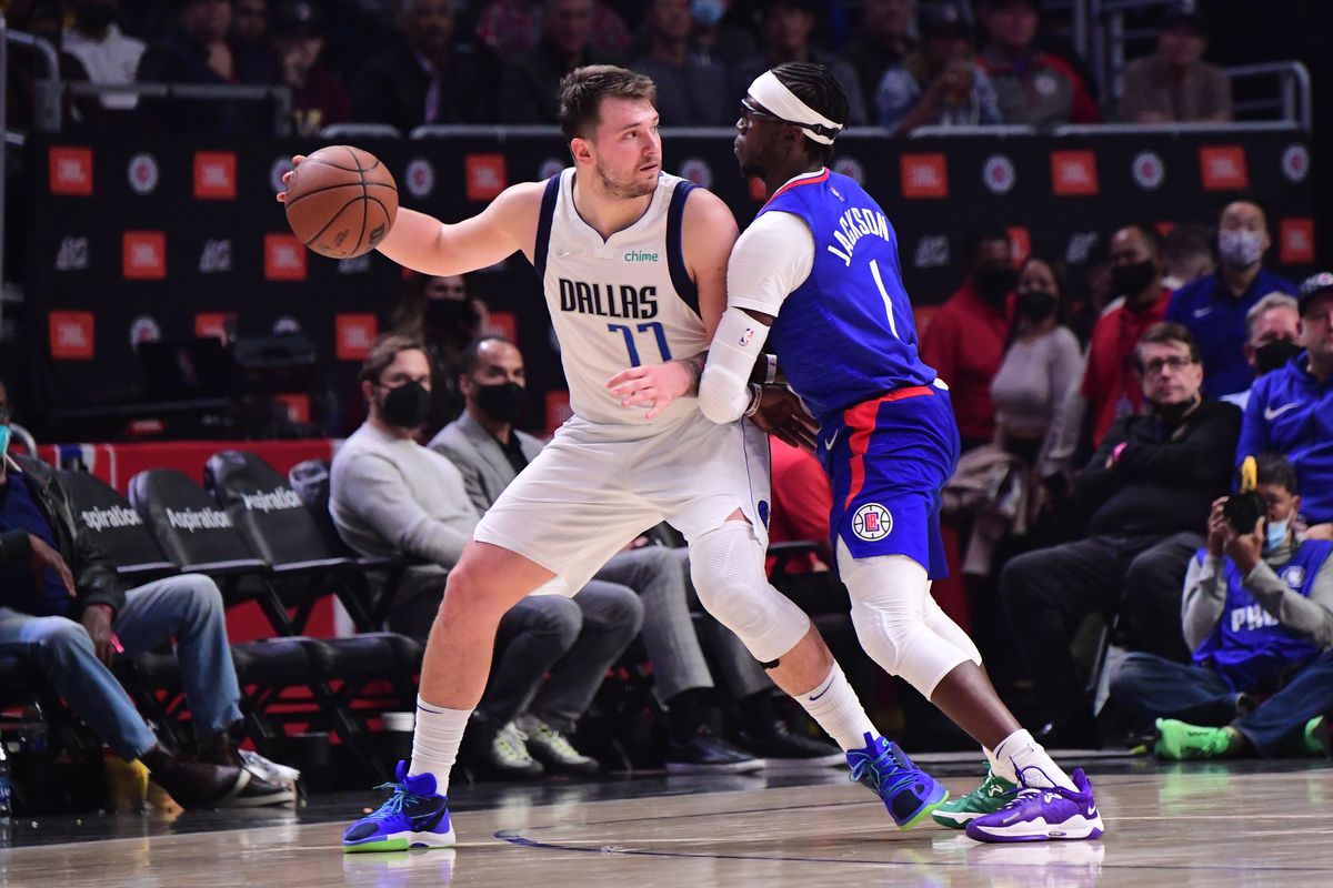 开云体育平台APP-波兰队鏖战英格兰队，波尔扛起全队