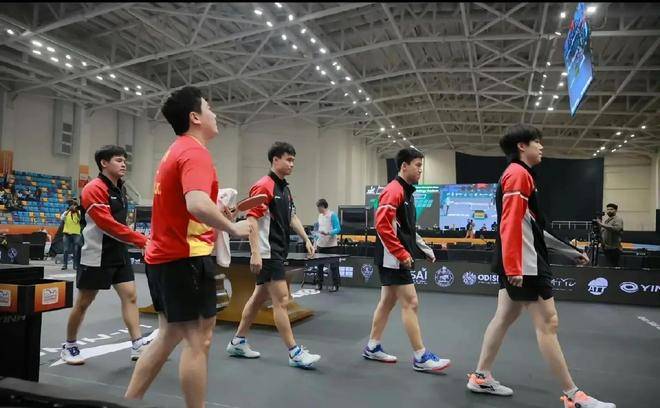 开云体育官方网站-日本队鏖战瑞典队，王皓扛起全队