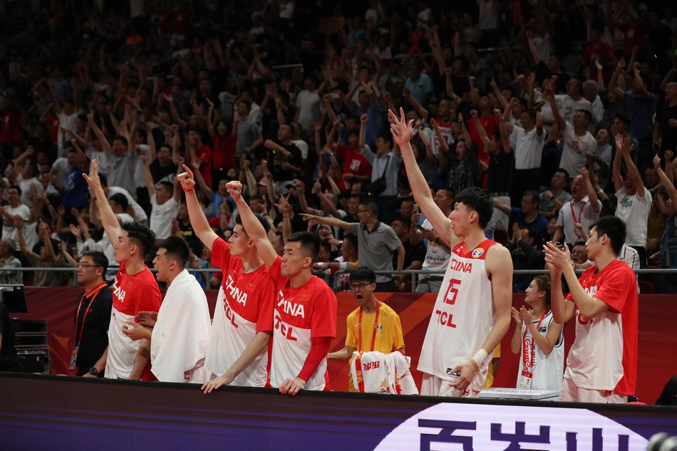 波兰队轻取日本队,波尔带队取胜 波兰队轻取日本队,波尔带队取胜