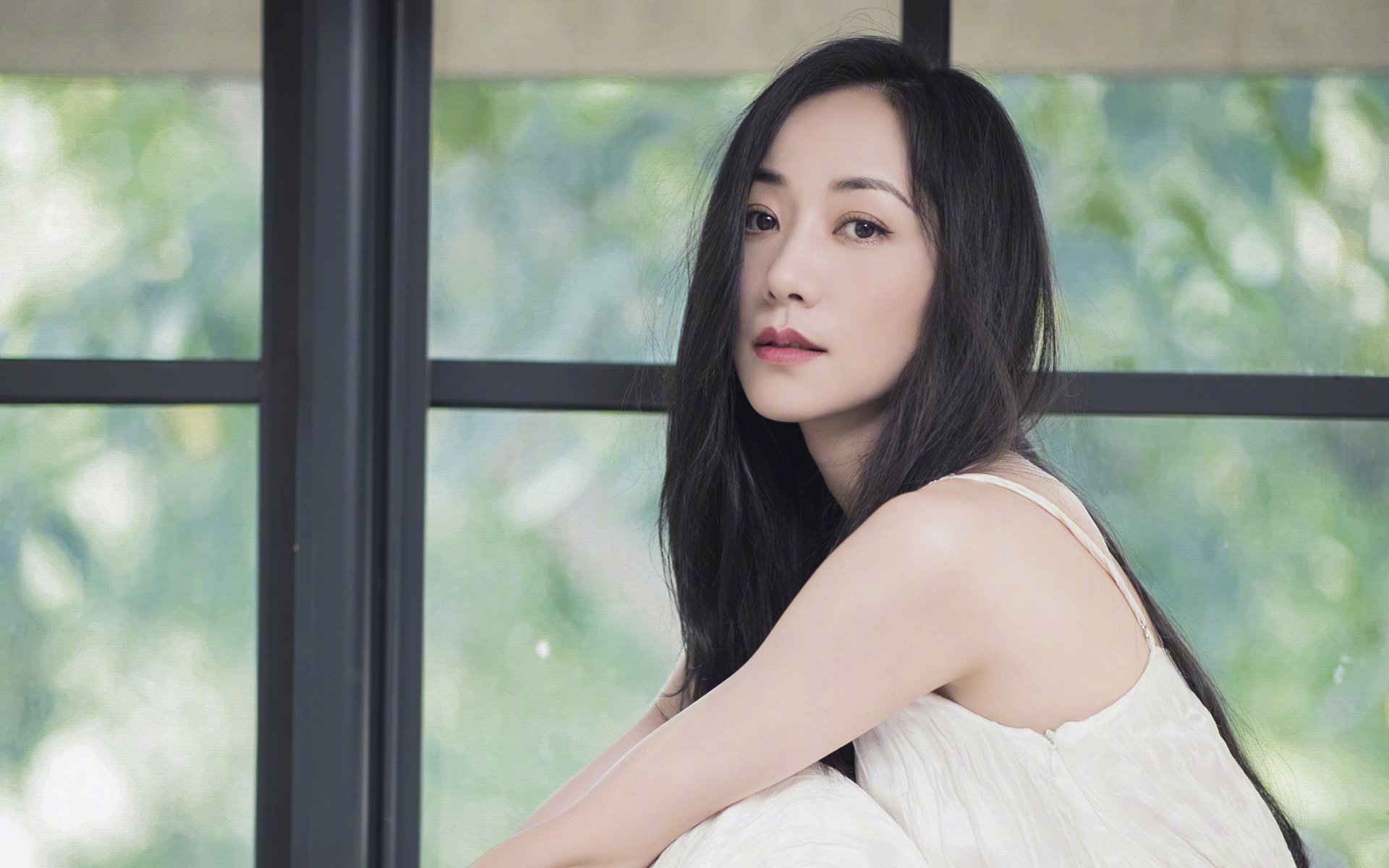 开云体育APP下载-F1新赛季揭幕战之夜，切特·佩雷斯的攻防转换艺术